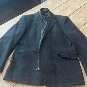 CG Blazer with zip out lined collar. Size 46R